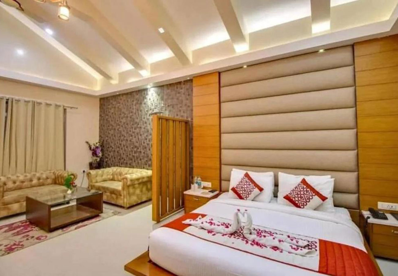 Maulik Mansion Resort